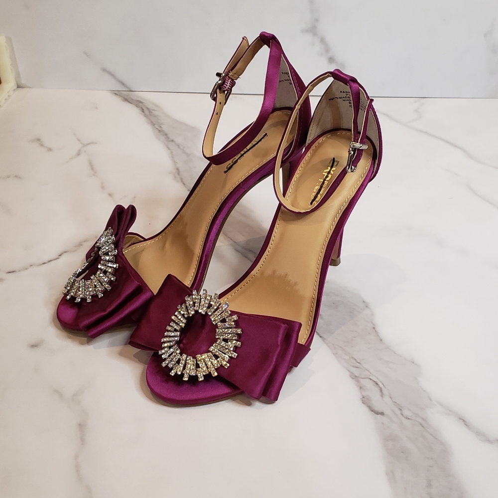 Express Rhinestone Embellished Bow Pink Fuchsia Cocktail Formal Heel